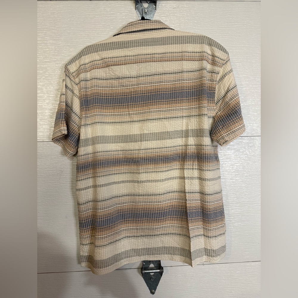 TREASURE & BOND STRIPE SEERSUCKER SHORT SLEEVE BUTTON UP SHIRT MEDIUM - Picture 4 of 4